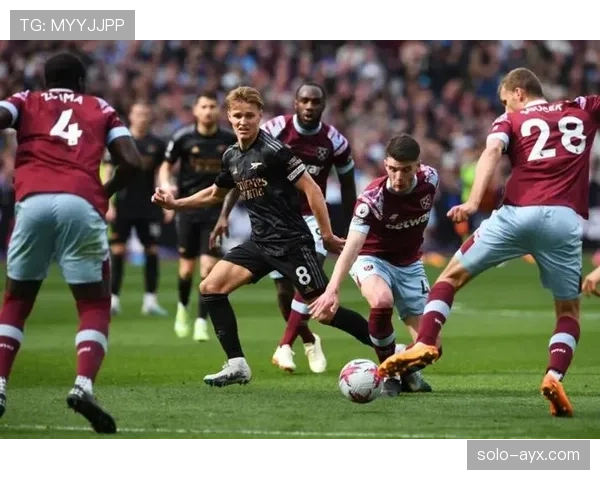 无球跑动与节奏控制:萨卡的战术智慧 无球跑动与节奏控制:萨卡的战术智慧