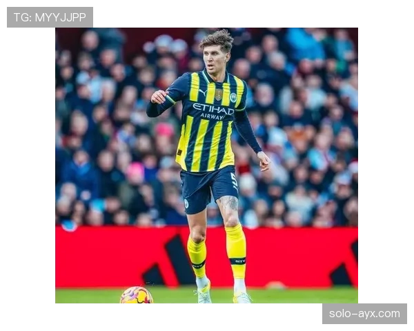 约翰·斯通斯:中卫前提至后腰的战术角色分析 约翰·斯通斯:中卫前提至后腰的战术角色分析