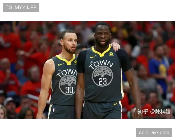 奥斯卡·罗伯特森突破篮下拉开得分差距超越时代同期控卫